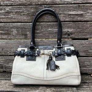 Hampton style coach bag